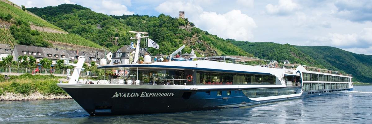 Vol gratuit (ou économisez 1 800 $ par personne) sur certains itinéraires de croisières fluviales en 2026 - background banner